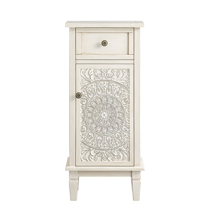 Armoire de salle de bain sculptée blanchie à la chaux de Chantilly
