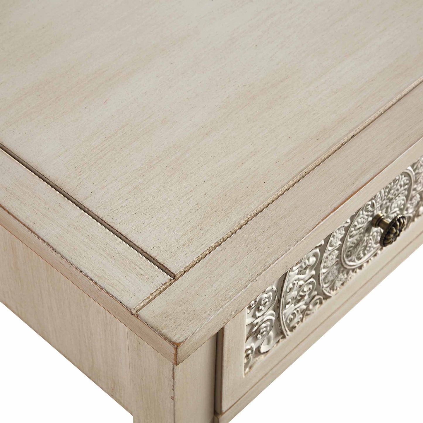 Console sculptée blanchie à la chaux de Chantilly