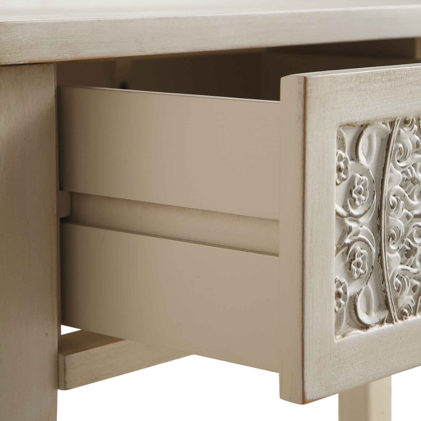 Console sculptée blanchie à la chaux de Chantilly