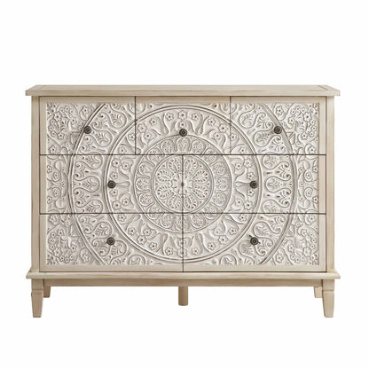 Commode 3 tiroirs sculptée blanchie à la chaux de Chantilly