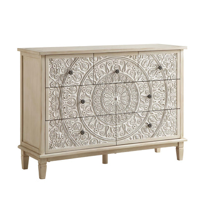 Commode 3 tiroirs sculptée blanchie à la chaux de Chantilly