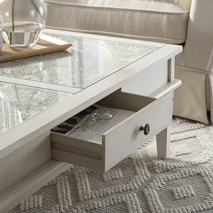 Table basse blanchie à la chaux Chantilly avec tiroirs