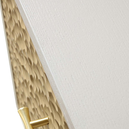 Table de chevet sculptée Bianca Chip, beige sable et ivoire