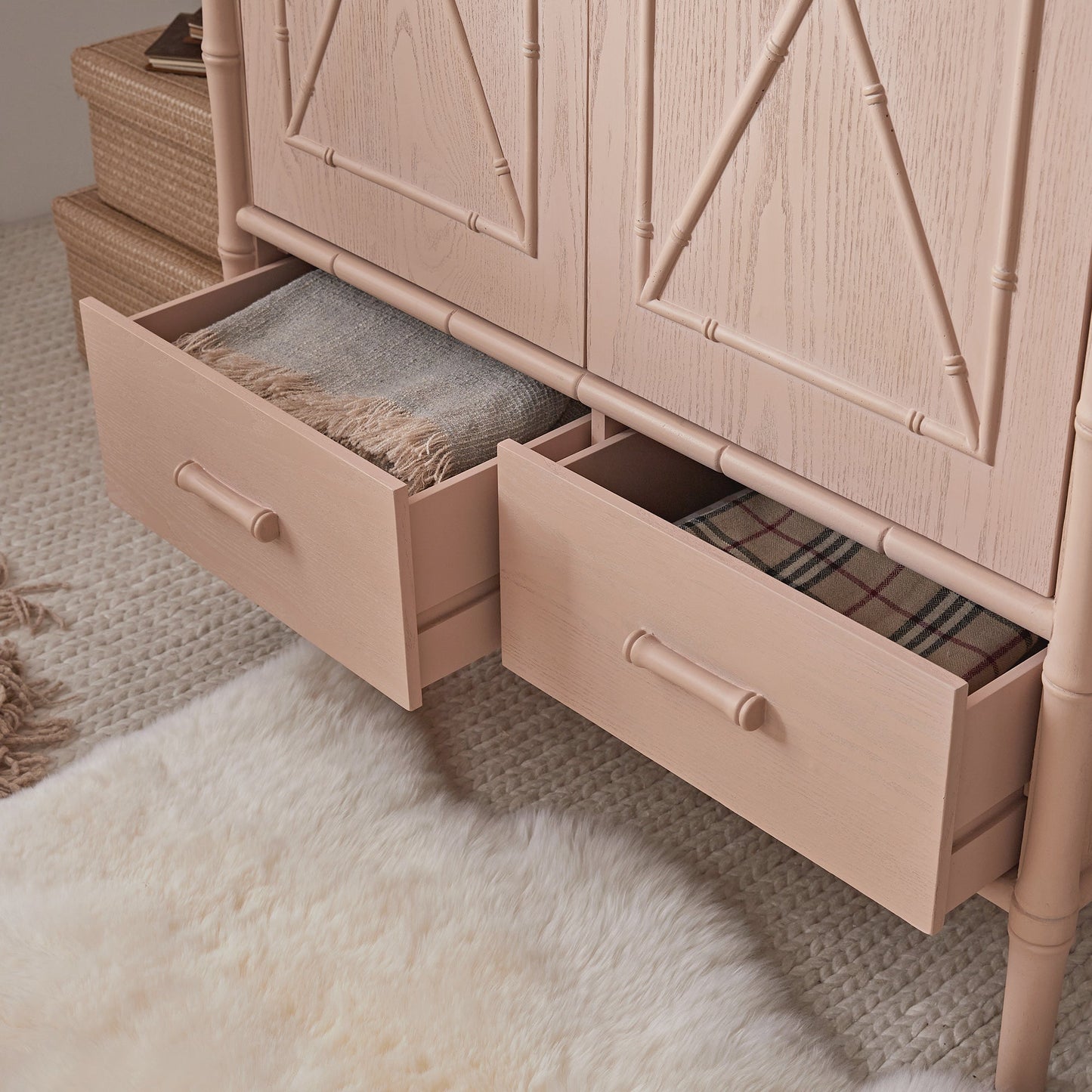 Placard double Elstowe en imitation bambou, rose nude