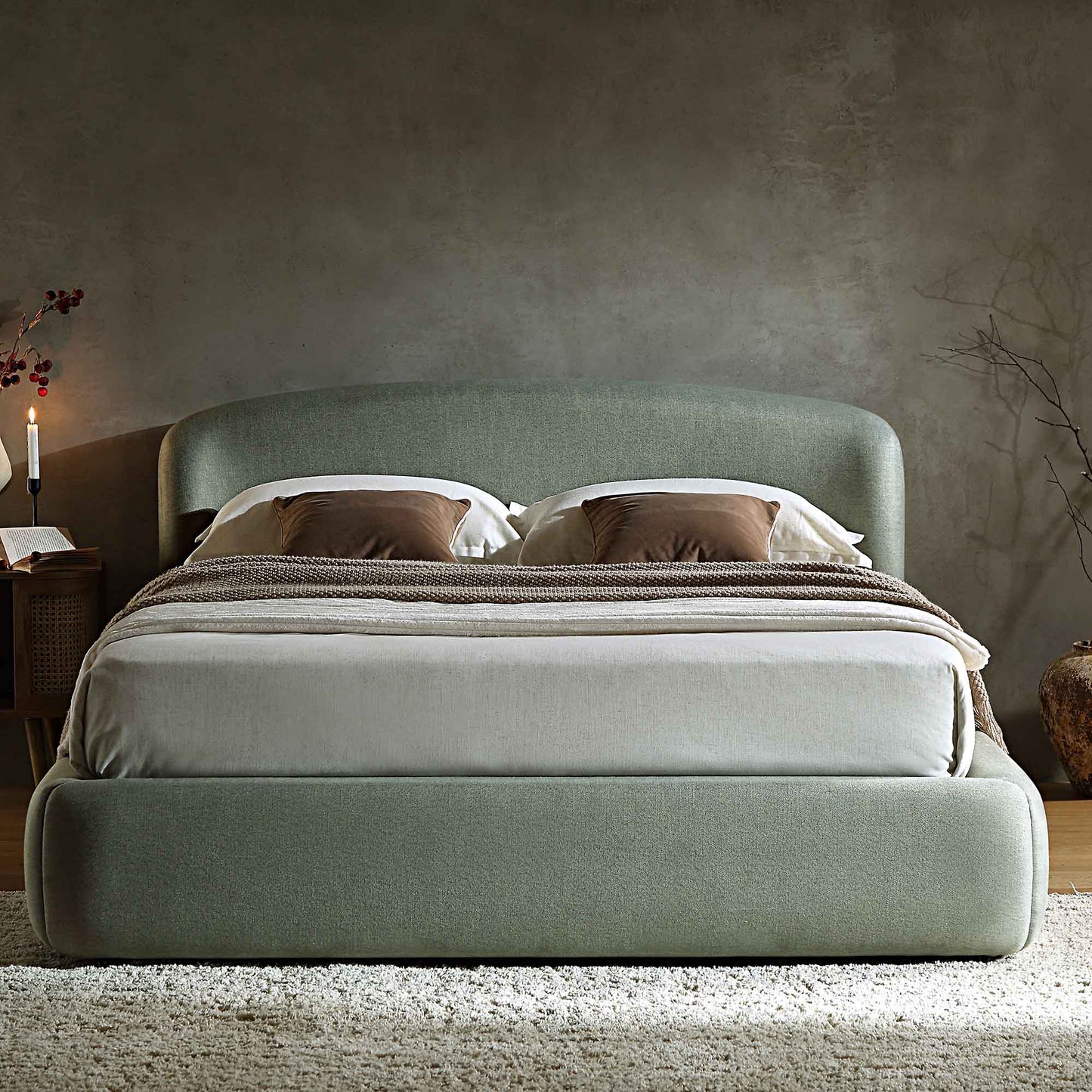 Lit ottoman de rangement Constance avec tête de lit ailée, lin olive