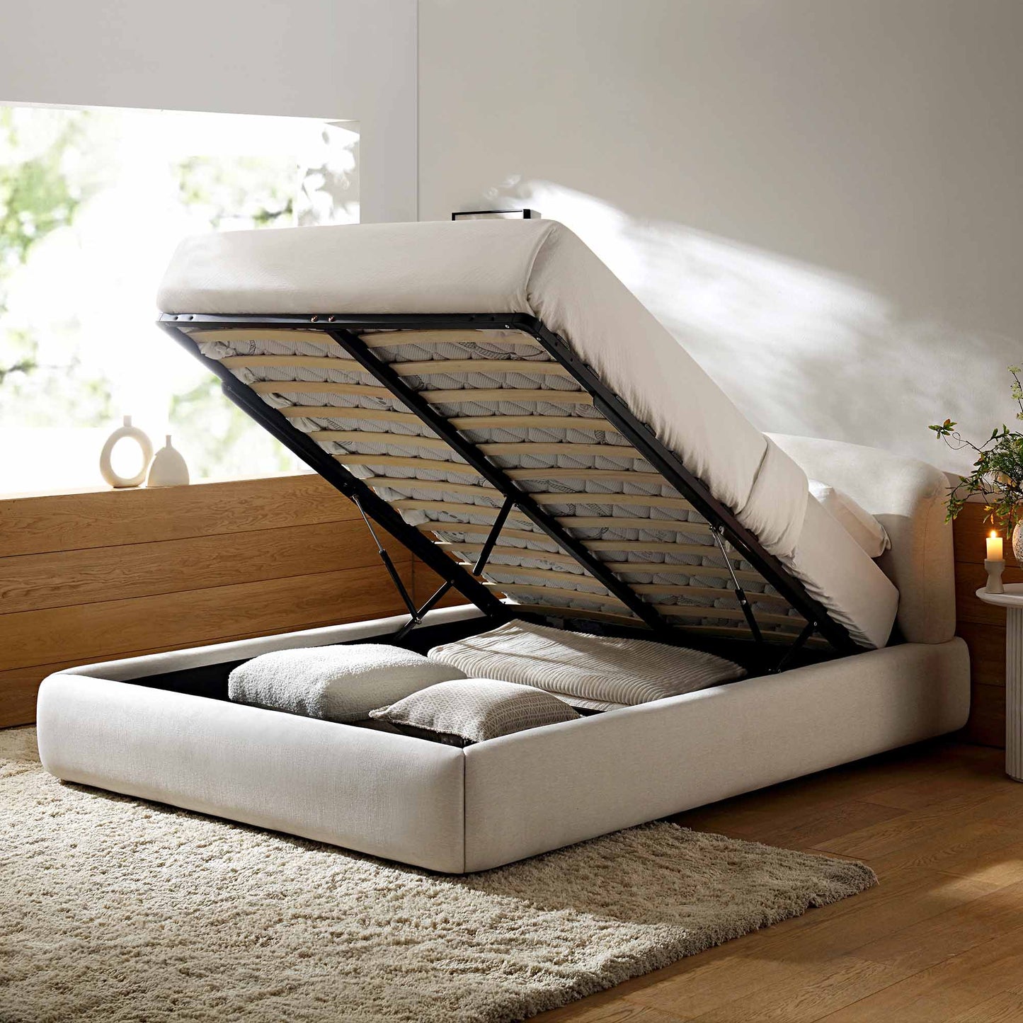 Lit ottoman de rangement Constance avec tête de lit à oreilles, lin beige